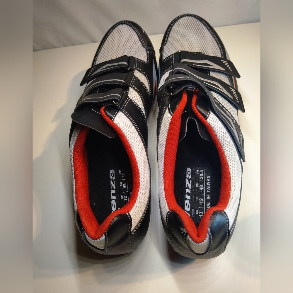 Shoes - Picture 2 of 6